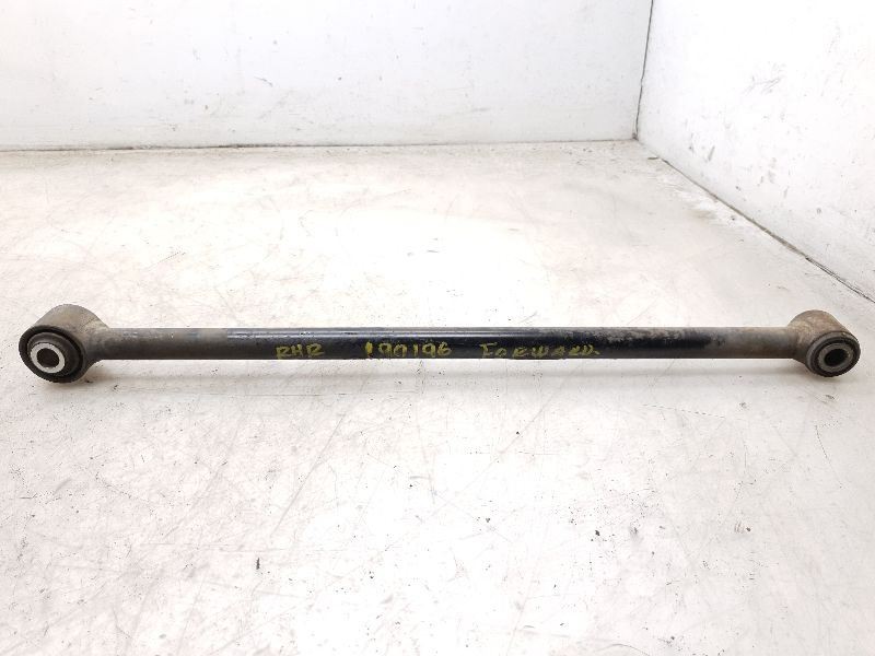 97-99 TOYOTA AVALON PASSENGER SIDE REAER LOWER CONTROL LOCATING ARM ASSEMBLY