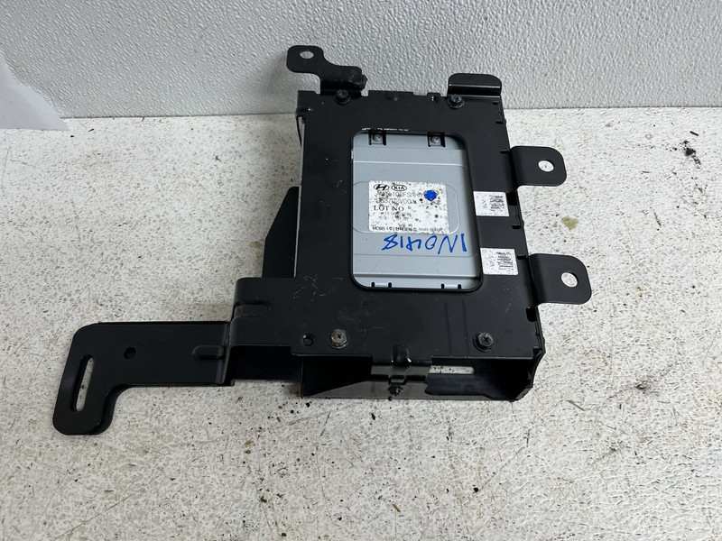 2013-2014 Hyundai Veloster Radio Amplifier Audio Amp 96702V001