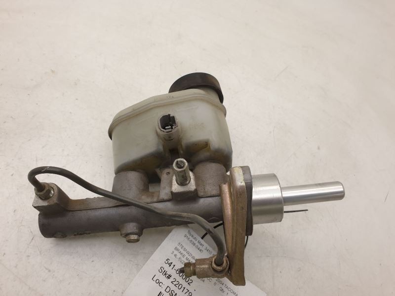 2004 TOYOTA TACOMA 3.4L RWD BRAKE MASTER CYLINDER ASSEMBLY
