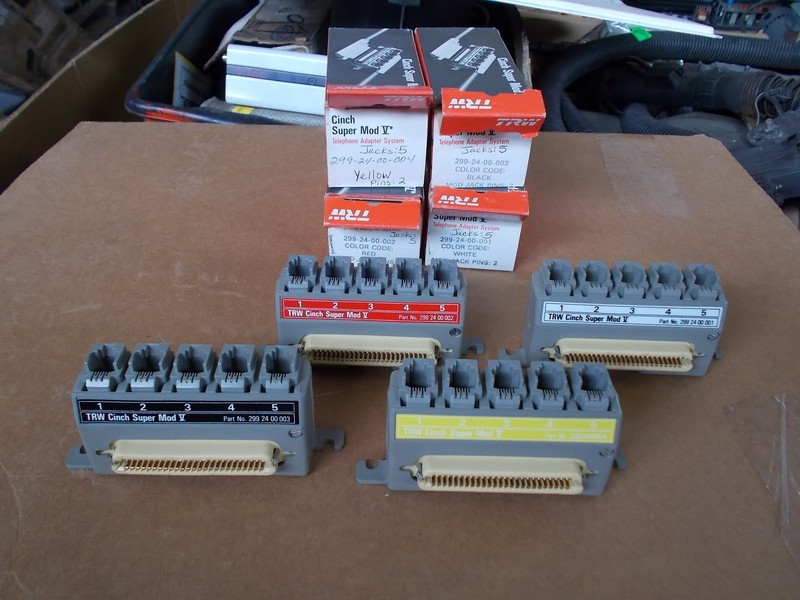 TRW Cinch Super Mod V Telephone Adapter 2-Pin 5-Jacks, Lot of 4 yellow, White