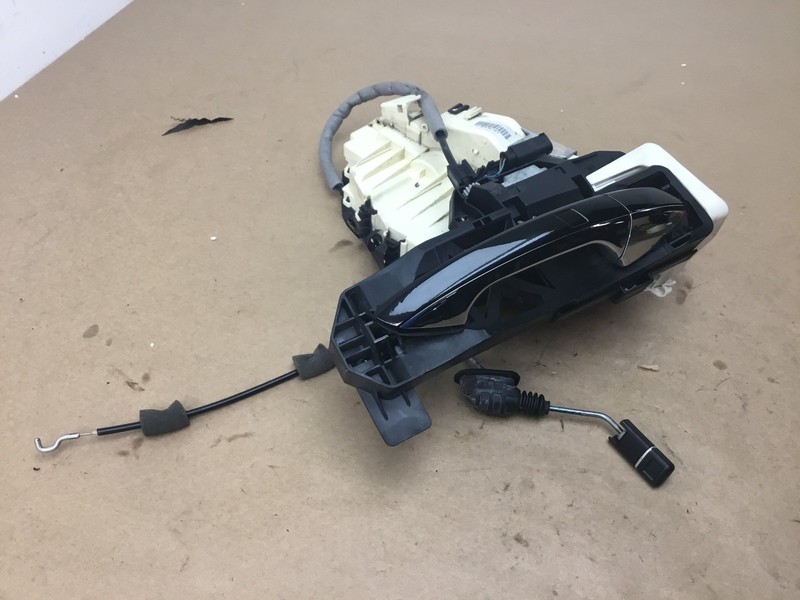 Mercedes S65 W221 AMG 2009 Front Right Door Handle Lock Latch Actuator 07-13 :A