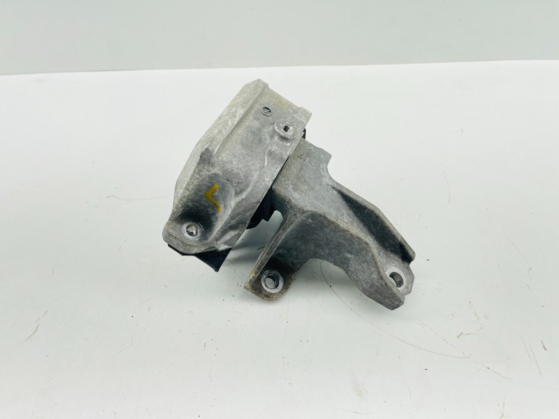 2013-21 MITSUBISHI OUTLANDER MK3 2.2 Engine Mount OEM