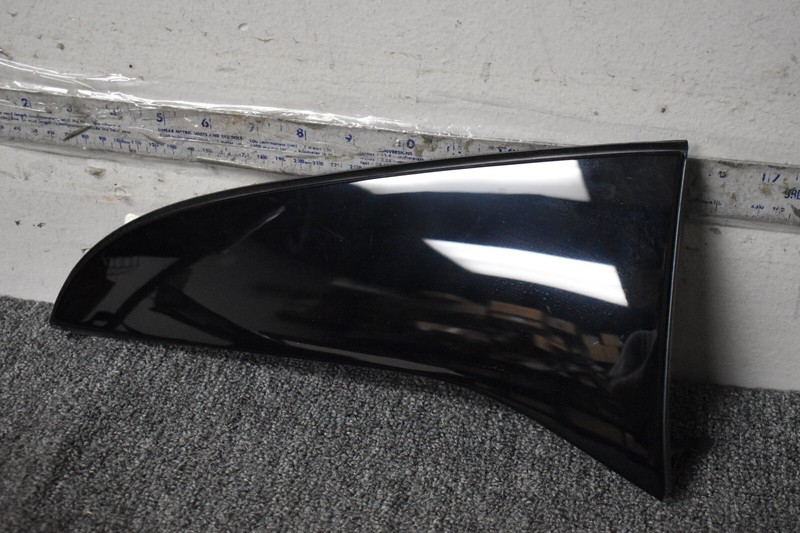 MERCEDES BENZ PILLAR LEFT SIDE FACTORY OEM