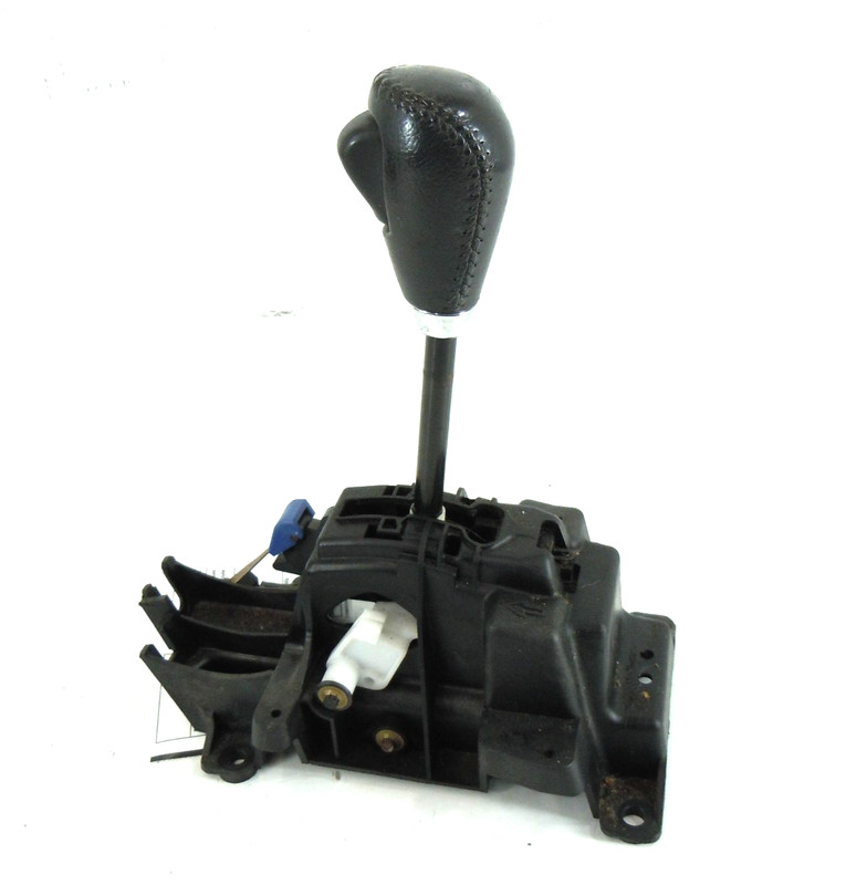 2004 04 Chrysler Pacifica Automatic Transmission Floor Shifter OEM
