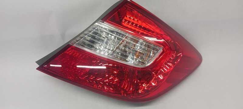 12 HONDA CIVIC Sedan Right passenger Taillight OEM Grade A!