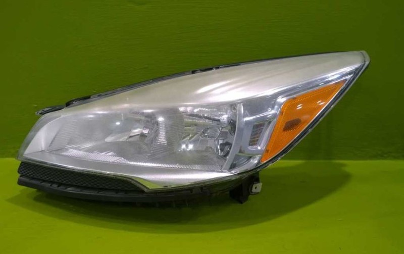 13 14 15 16 ESCAPE DRIVER LEFT HALOGEN HEADLIGHT LAMP OEM 3592-45