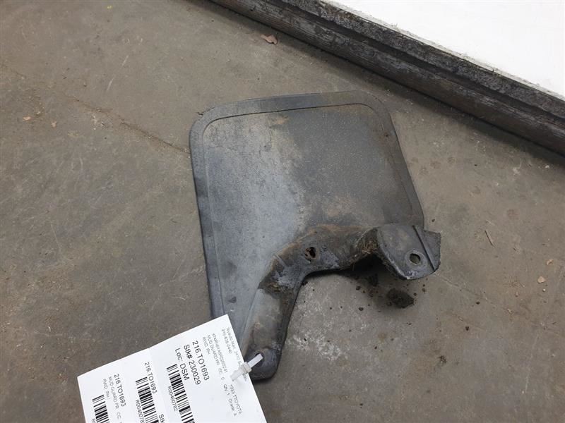 1993 TOYOTA PICKUP REGULAR CAB RWD PASSENGER SIDE MUD FLAP