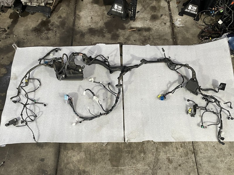 2016 LEXUS ES350 ENGINE BAY ROOM WIRE WIRING HARNESS OEM 82111-3TK30