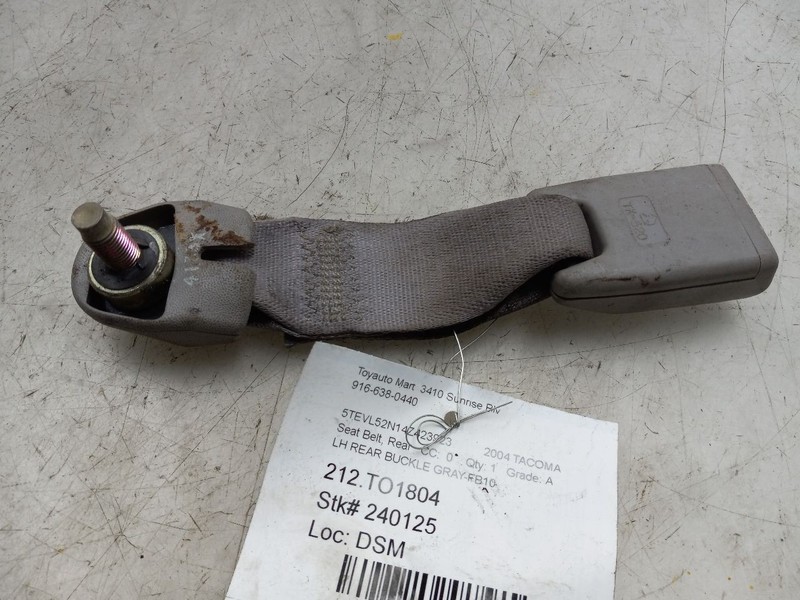 04 TOYOTA TACOMA REAR DRIVER LEFT SEAT BELT BUCKLE GRAY-FB10