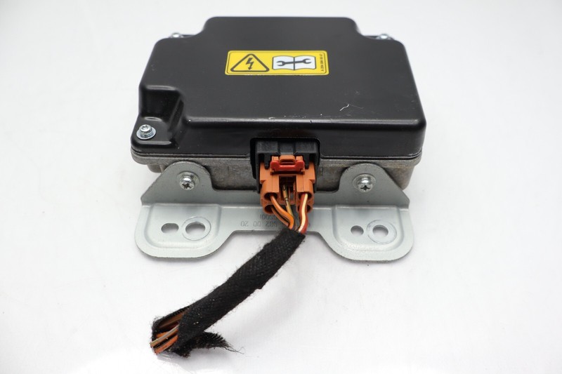 2016 - 2019 MERCEDES GLC300 X253 POWER INVERTER CONVERTOR MODULE OEM A1669820020