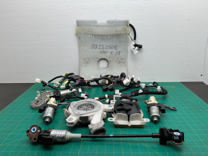 10-12 Lexus IS250 FRONT RIGHT SEAT MOTOR / FAN / WIRE HARNESS SET OEM