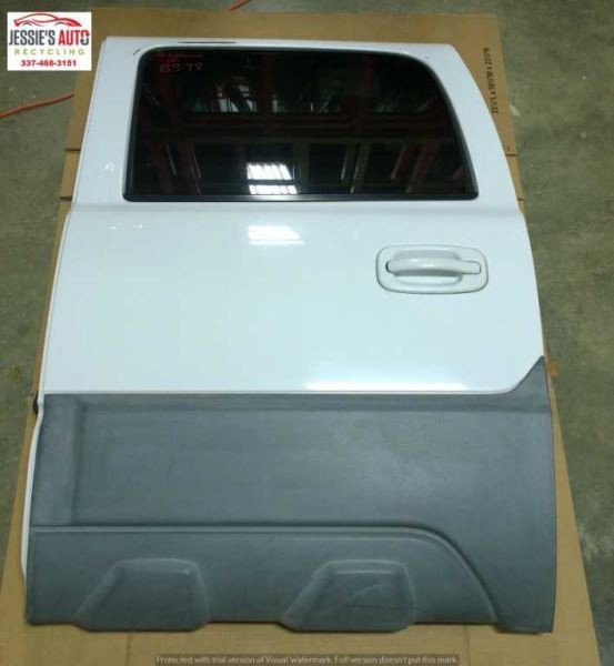 02 03 04 05 06 CHEVY AVALANCHE 1500 4DR CREW LEFT REAR DRIVER DOOR BS-98