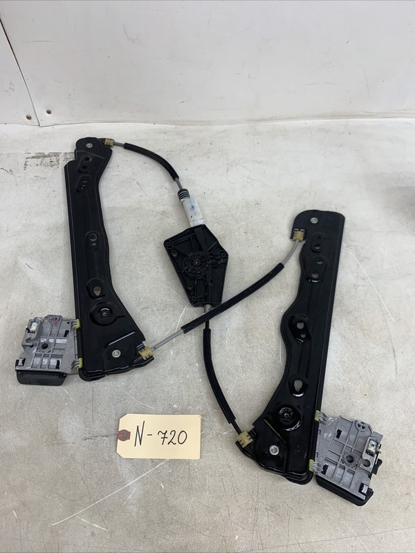 20-23 Tesla Model Y Front LHPassenger Side Door Window Regulator OEM 720 U19