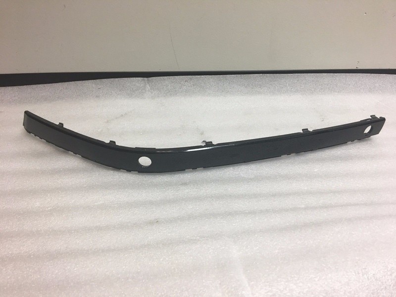 02-05 OEM BMW e65 745 FRONT LEFT SIDE BUMPER COVER MOLDING PANEL TRIM 7033481