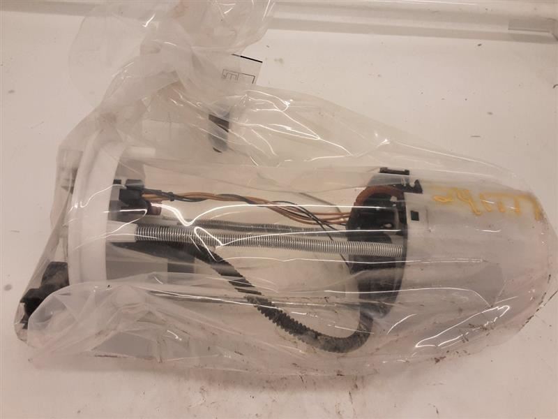 Fuel Pump New Style Pump Tank 8' Box E15 Fuel Fits 19 SIERRA 1500 PICKUP 3162891