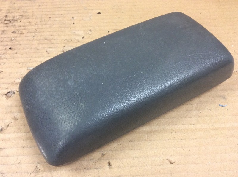92 93 94 95 Civic Sedan LX EX Center Console Lid Arm Rest Assy Gray Plastic OEM