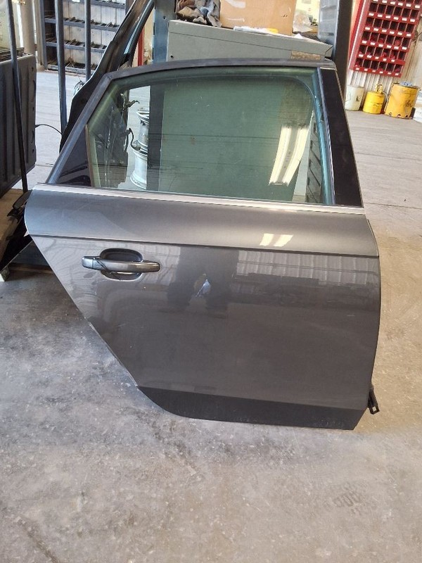 Passenger Right Rear Side Door Sedan Fits 12-16 AUDI A4 3633363