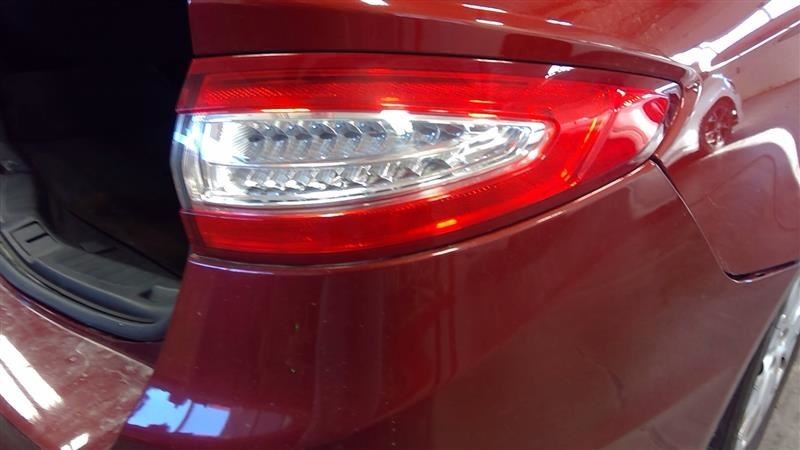 Passenger Tail Light Quarter Panel Mounted LED Fits 13-16 FUSION 3355011