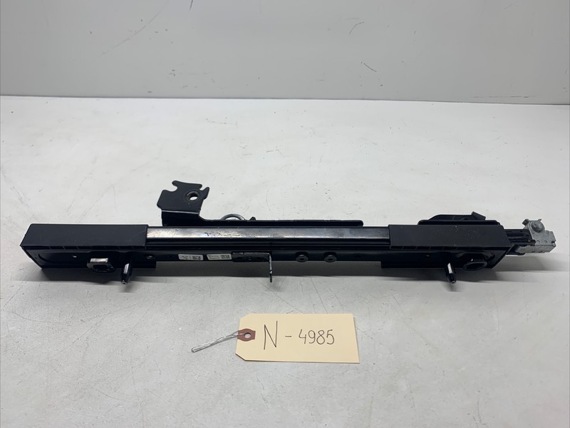 17-22 Tesla Model 3 M3 Front Passenger Side Seat Rail Track Section RH 4985 U21