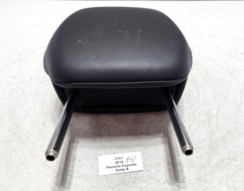✅ 11-18 OEM Porsche Cayenne 958 Rear Center Seat Headrest Leather Black*