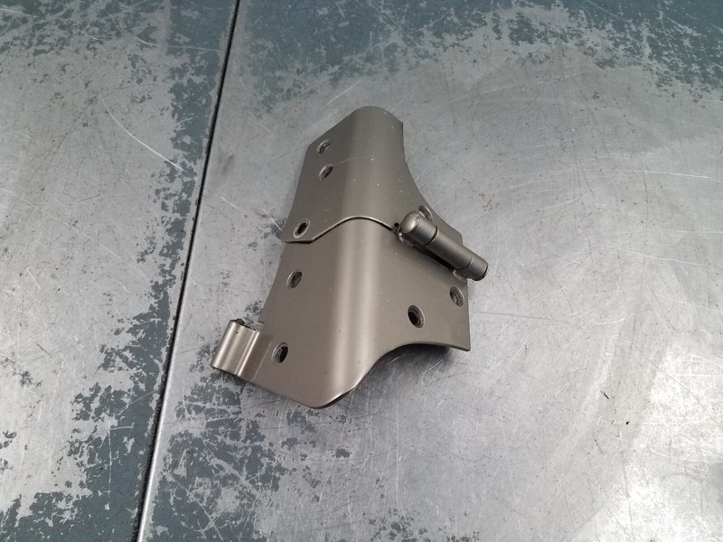 2006 Jeep Wrangler TJ Rubicon 4x4 Right Windshield Hinge #4801 M1