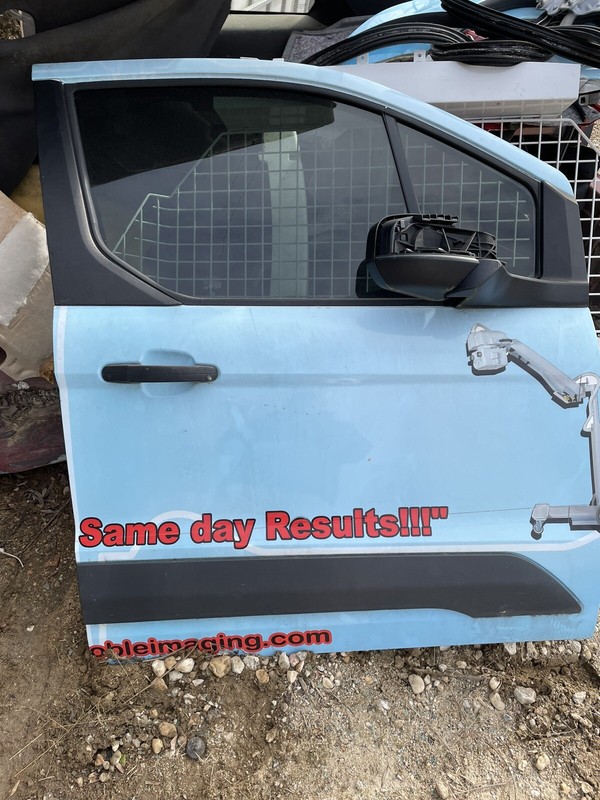 14-18 FORD TRANSIT CONNECT OEM RH Front Driver Door Assembly - Complete W Glass
