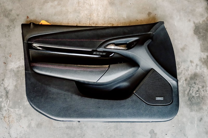2014-2017 Chevrolet SS Sedan LH Driver Front Interior Door Panel OEM *USED*
