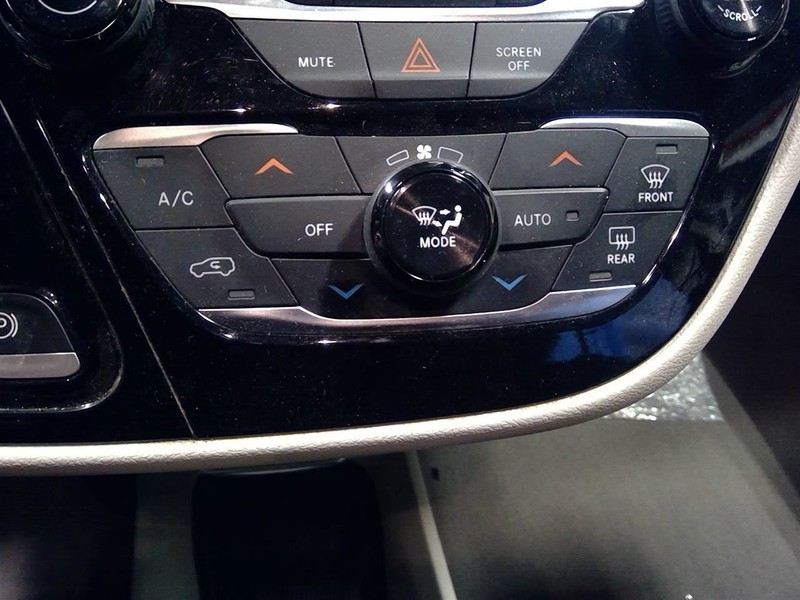 Temperature Control Front 3 Zone Temperature Control Fits 18-20 PACIFICA 1760791