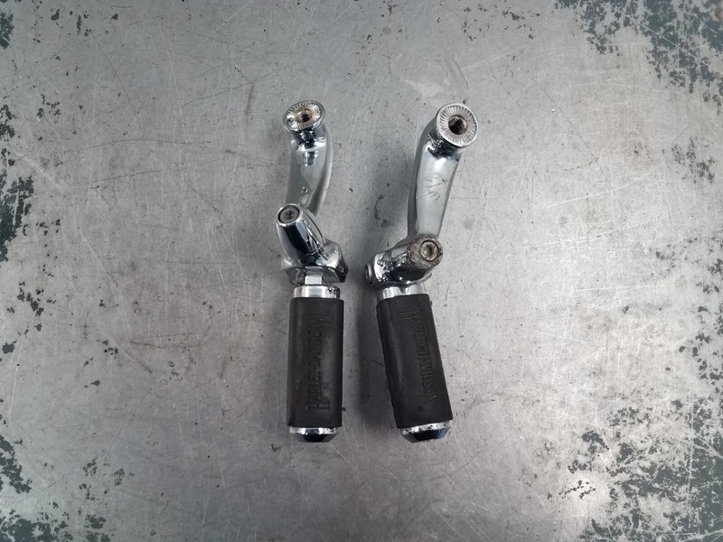 2014 14 - 16 Harley Davidson Ultra Limited Highway Foot Pegs - * #0677 P2