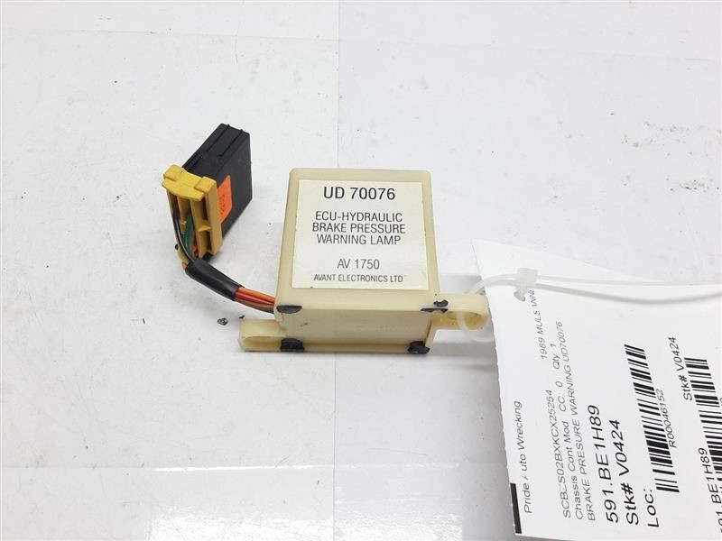 Rolls Royce Bentley Brake Pressure Module Relay Control UD70076