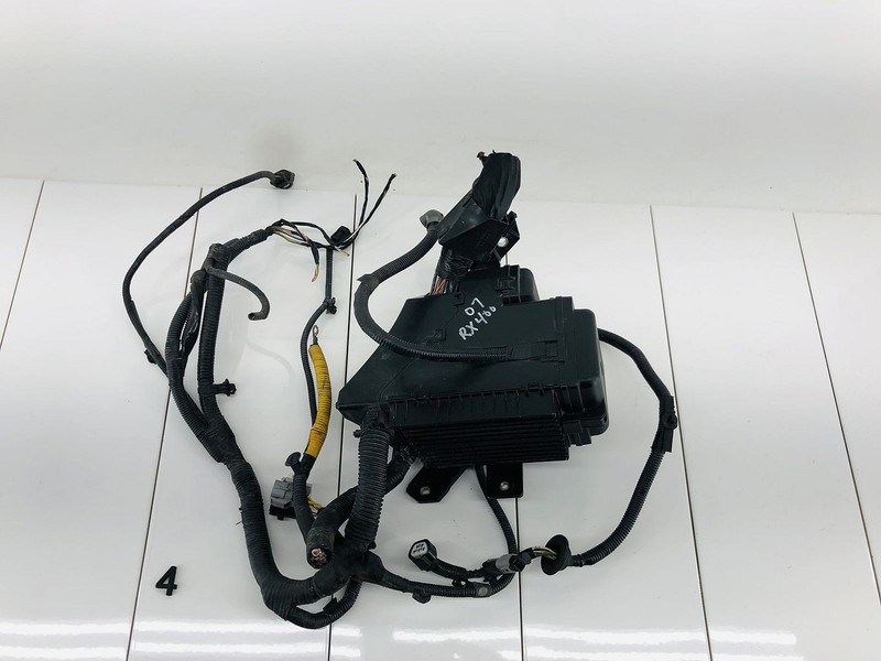2007 LEXUS RX400H 3.3L V6 HYBRID ENGINE MOTOR FUSE & RELAY BOX W/ WIRING OEM