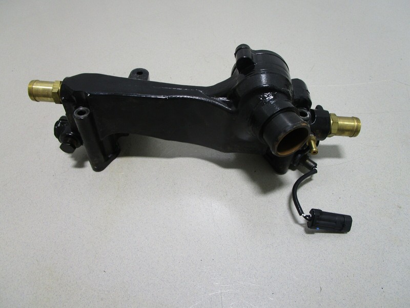 8M0107034 Mercruiser Bravo 6.2L V8 Raw Water Cooling Crossover Assmembly