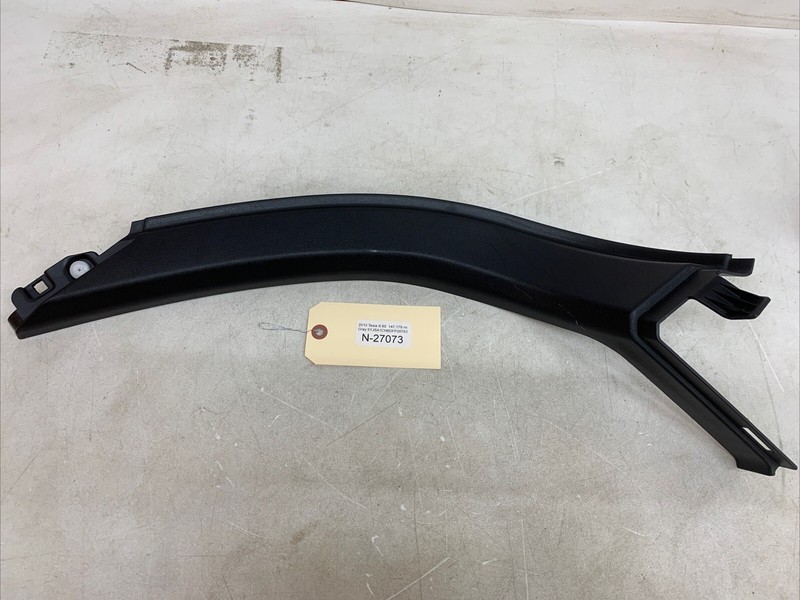 Tesla Model S Rear Trunk Garnish Right Passenger Side Trim 1009066-00C 27073 U5