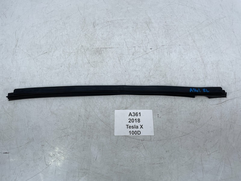 ✅ 16-20 OEM Tesla Model X Rear Left Driver Side Door Trim Molding Seal