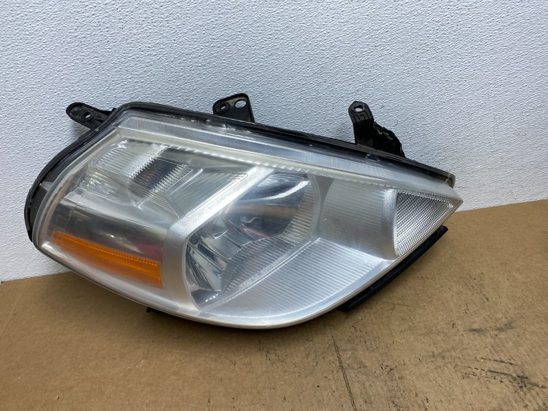 2008 to 2012 Nissan Versa Headlight Right Passenger Rh Side AC3420 DW