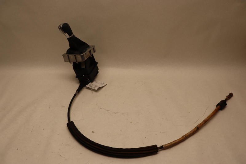 2009-2017 VOLKSWAGEN VW TIGUAN 4 MOTION A/T TRANSMISSION SHIFTER W/ CABLE OEM