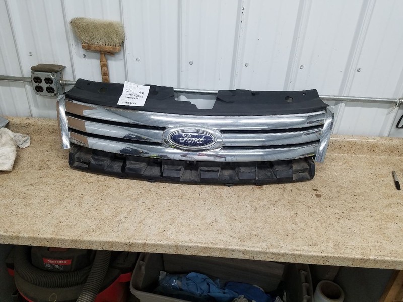 Grille Fits 08-09 TAURUS 308282