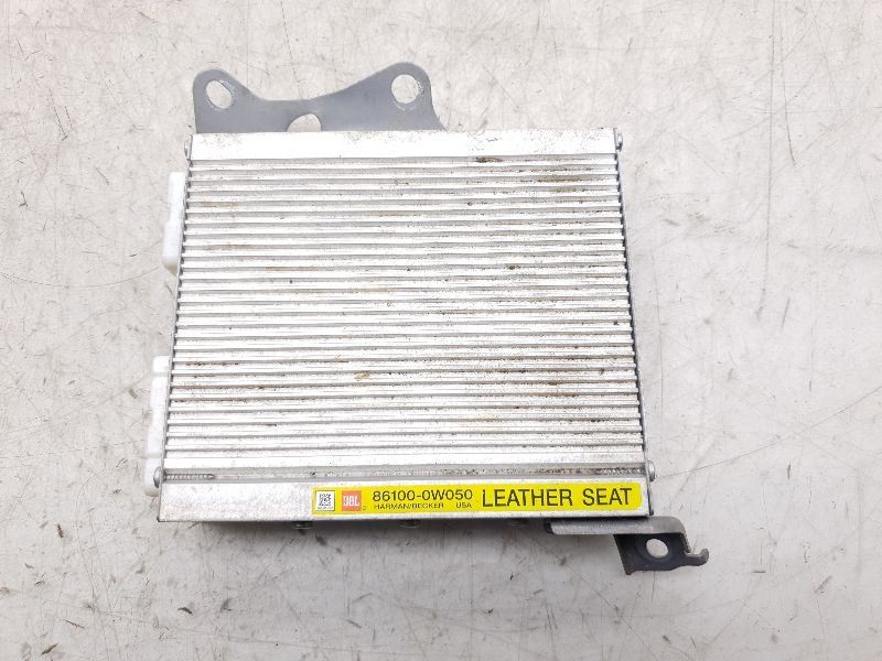 Radio Amplifier With 6 Disc CD Fits 06-07 HIGHLANDER 86100-0W050
