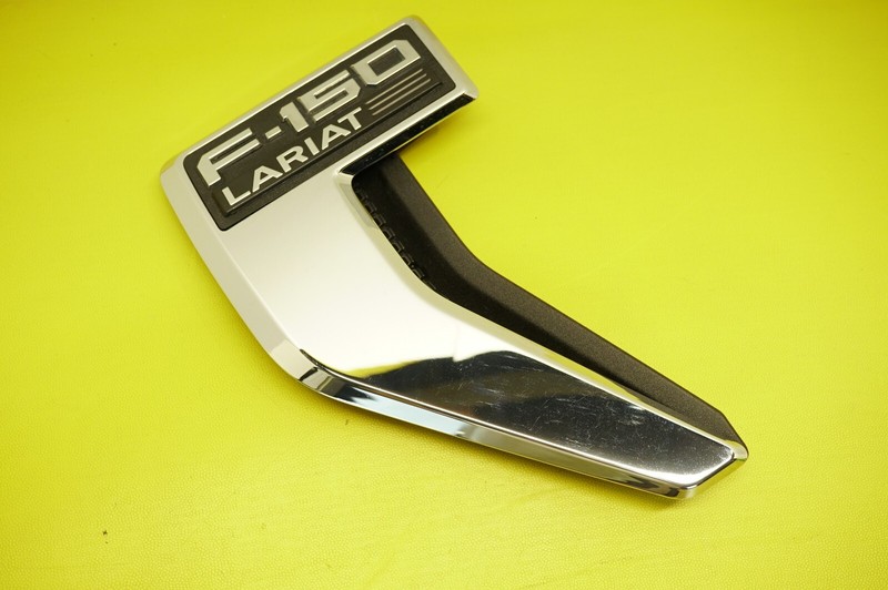 π
2021-2024 FORD F-150 OEM.DRIVER FENDER VENT EMBLEM LOGO CHROME ML3Z16720AA