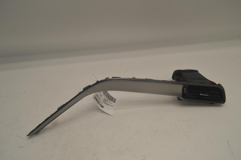 2019-2020 TOYOTA CAMRY DASH RIGHT PASSENGER SIDE AIR VENT TRIM MOLDING OEM