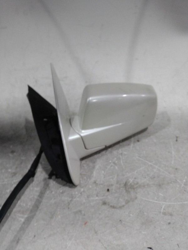 Used Left Door Mirror fits: 2008 Cadillac Srx Power opt DR2 w/etched warning on
