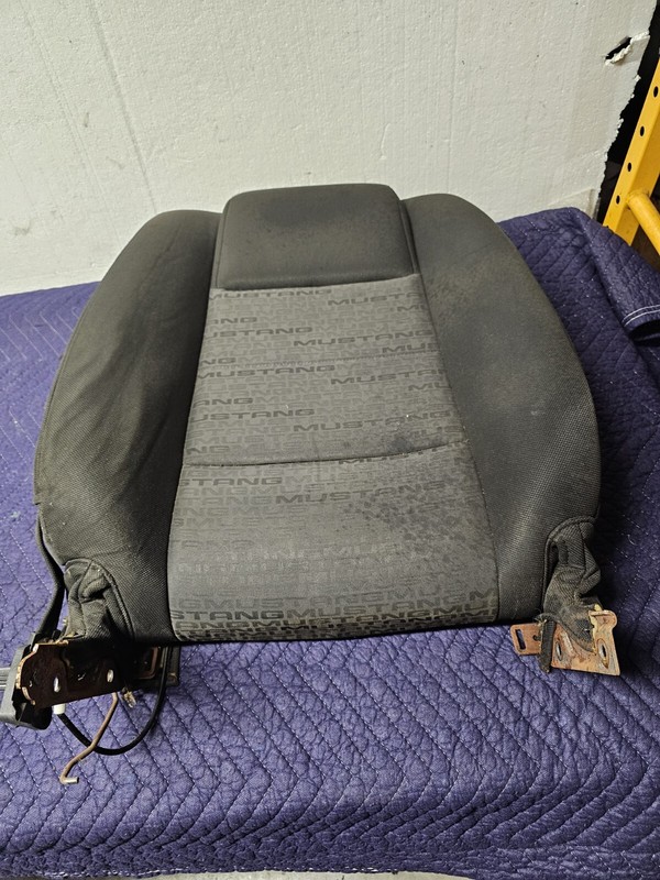 2005-2014 Ford Mustang Manual Seat Back PAsengerSide OEM