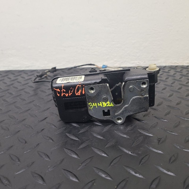 02-03 Saturn VUE Rear Left Driver Latch Lock Actuator OEM 15825054