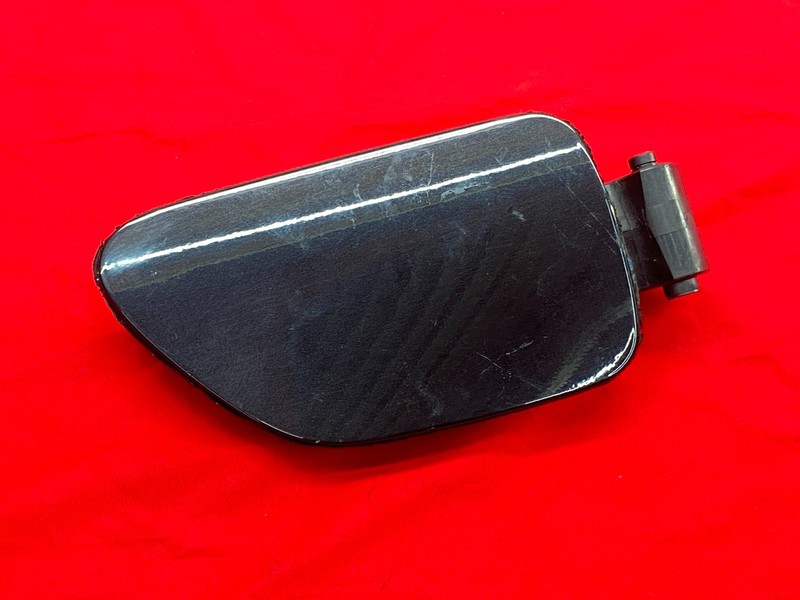 04-10 BMW E63 E64 640 650 M6 Gas Fuel Tank Cover Pot Door Lid Cover Black OEM✅