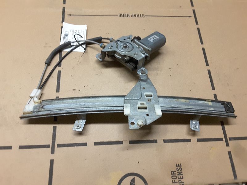 97 98 99 00 01 02 03 04 05 CENTURY R. FRT WINDOW REGULATOR 63904