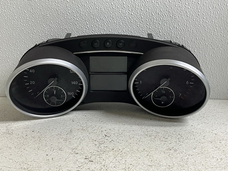 2010 Mercedes ML350 Gas Speedometer Gauge Cluster Head Panel A 164 900 78 00