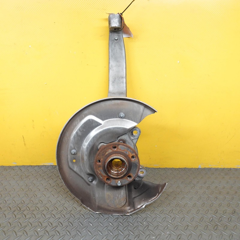 2019-2025 VOLVO XC90 RIGHT SPINDLE KNUCKLE FRONT W DISK AND CALIPER OEM