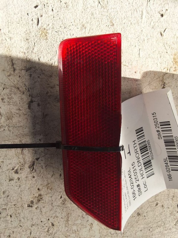 Driver Tail Light Denali Bumper Mounted Fits 16-17 TERRAIN 3439065