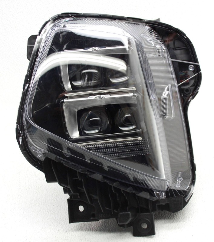OEM Left Driver Side LED Headlamp For Hyundai Tucson Top Tab Missing