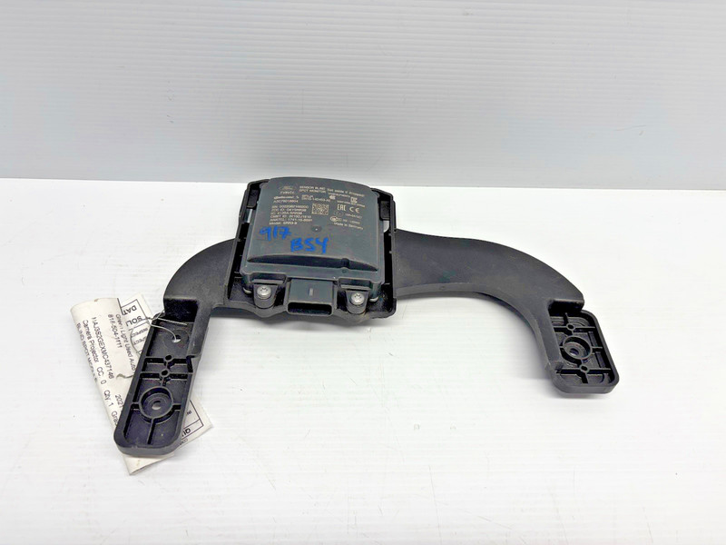 2018 - 2023 Ford Ecosport blind spot control module with bracket GN1514D453AE